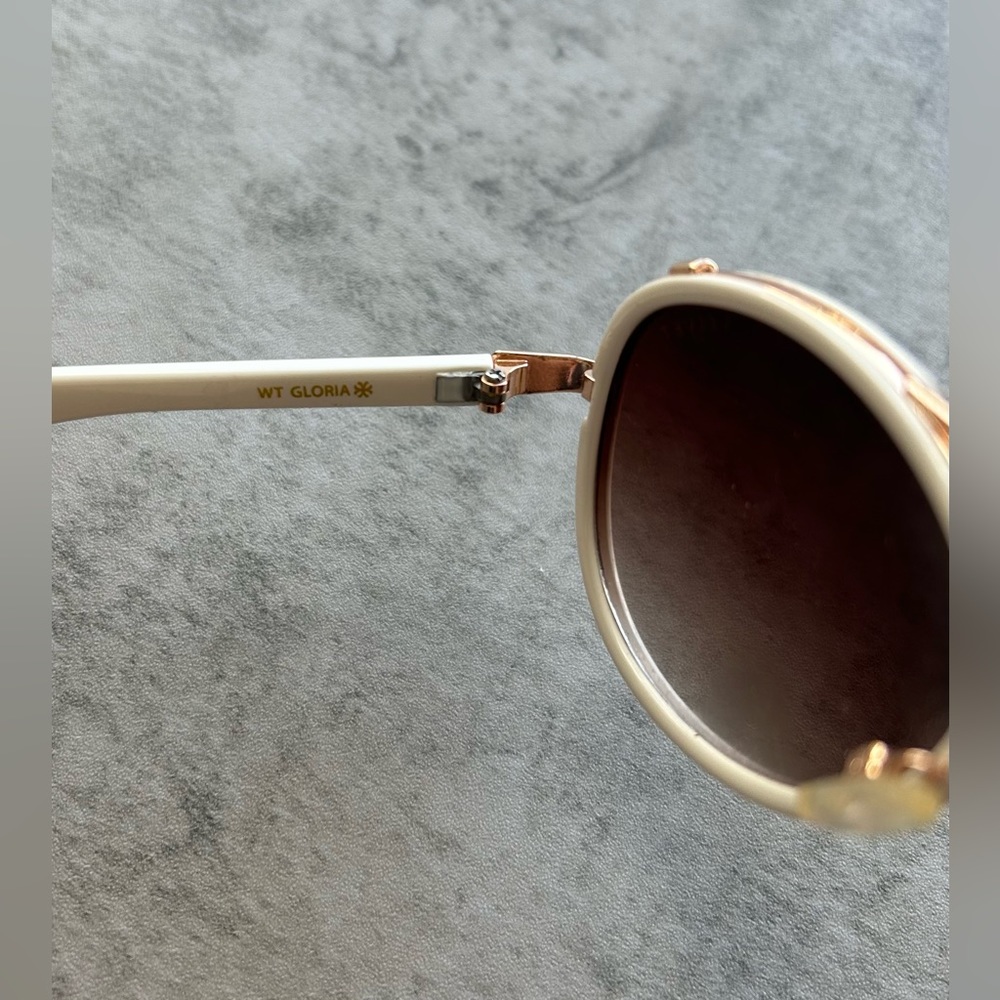 Venus Gloria Sunglasses - Picture 7 of 9